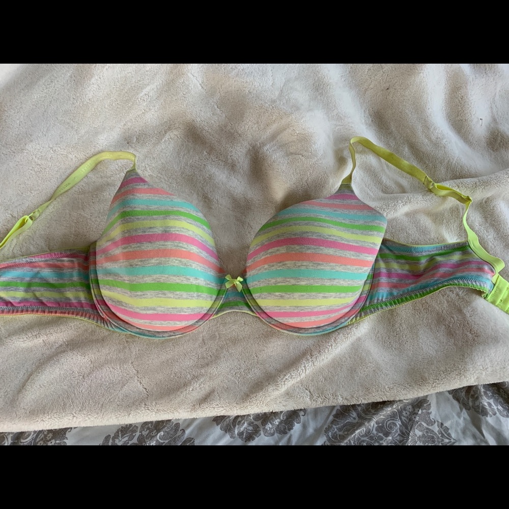 Victoria Secret lined perfect coverage 38DD